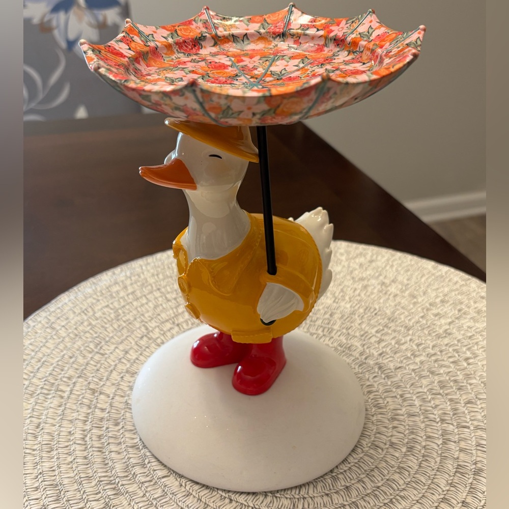 Bath & Body Works goose candle holder